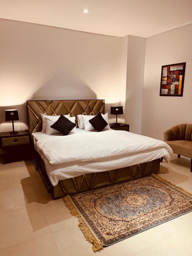 Lux Stays One Constitution Ave Islamabad Ngoại thất bức ảnh